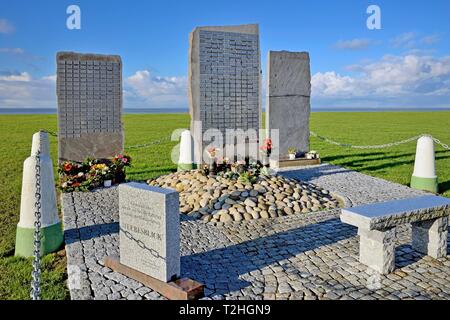 La sepoltura in mare, memoriale Meeresblick, West Harbour di Norddeich, Mare del Nord, Bassa Sassonia, Germania Foto Stock