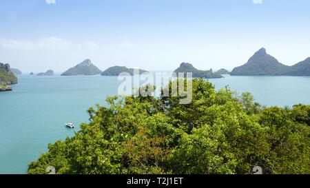 Spiaggia tropicale sul kok Mae Koh isola in Tailandia Foto Stock