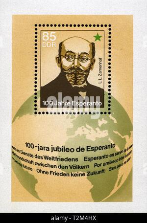 Francobollo dalla Germania Est (DDR) in cento anni di Esperanto serie rilasciato in 1987 Foto Stock