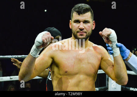 Nick Fantauzzi visto dopo il match contro Maximiliano Corso durante l'acquisizione il pugilato caso presentato da Lee Baxter promozioni presso Mattamy Athletic Centre Toronto Foto Stock