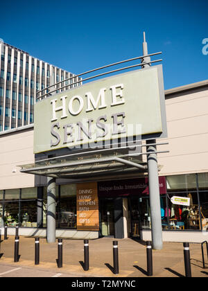 Home senso Store, Forbury Retail Park, Reading, Berkshire, Inghilterra, Regno Unito, GB. Foto Stock