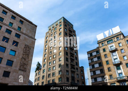 Case moderne in zone residenziali. Milano, Lombardia, Italia Foto Stock