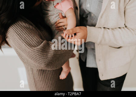 Giovane con bambino Foto Stock