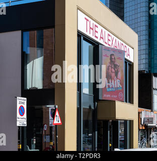 Birmingham, Inghilterra - 17 Marzo 2019: la facciata del Alexandra Theatre in Suffolk Street Queensway Foto Stock