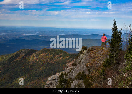 Spettacolare catena montuosa vistas da Charlies Bunion, Appalachian Trail, Great Smoky Mountains National Park, al di fuori di Gatlinburg, Tennessee, Stati Uniti d'America. Foto Stock