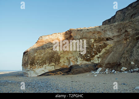 Le scogliere tra Est e West Runton, Norfolk, Regno Unito Foto Stock