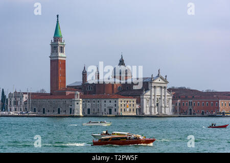 San Giorgio Maggiore isola, vista da Piazza San Marco, Venezia, Italia Foto Stock