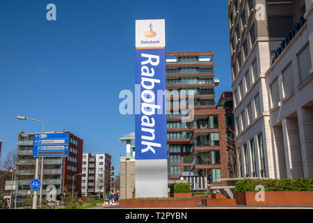 Affissioni Rabobank presso l'edificio Parktoren a Amsterdam Paesi Bassi 2019 Foto Stock