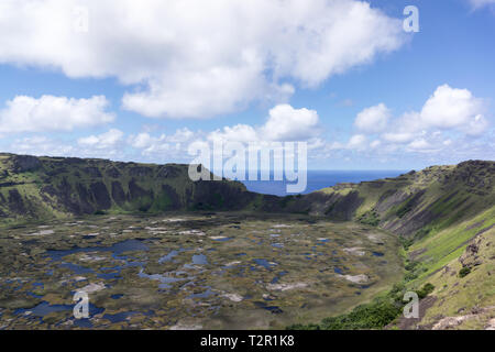 Una vista di Ranu Kao - Isola di Pasqua Foto Stock