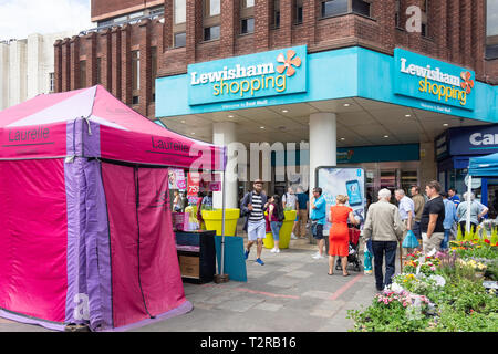 Ingresso Est Mall Shopping Centre, Lewisham High Street, Lewisham, London Borough of Lewisham, Greater London, England, Regno Unito Foto Stock