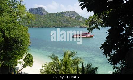 Spiaggia tropicale sul kok Mae Koh isola in Tailandia Foto Stock