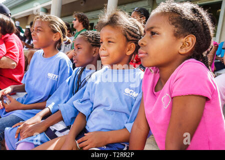 Miami Florida,Moore Park,Ashe Buchholz Tennis Center,NCAA tennis match,University of Miami,Boston College,sport,mentoring,post-scuola,bambini in città Foto Stock