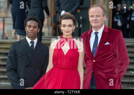 Londra, Regno Unito. Il 4 aprile 2019. Kedar Williams-Stirling, Emma Mackey & Alistair Petrie partecipare al global premiere di 'il nostro pianeta" presentato da Netflix. Credito: Peter Manning/Alamy Live News Foto Stock