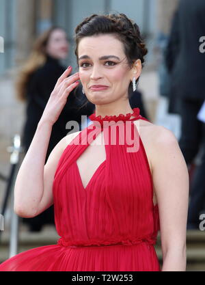 Londra, Regno Unito. 04 apr, 2019. Emma Mackey arriva per la prima mondiale di Netflix è il nostro pianeta presso il Museo di Storia Naturale, Kensington Credito: SOPA Immagini limitata/Alamy Live News Foto Stock