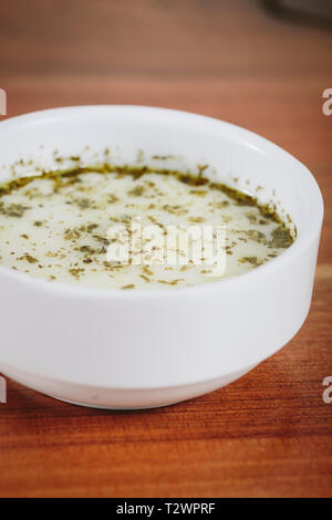 Zuppa di yogurt cibo turco zuppa di yogurt cibo turco Foto Stock
