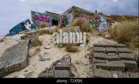Durante la Seconda Guerra Mondiale tedesco di bunker, resti di Atlantic Wall, Berck-Plage, Hauts de France, Francia Foto Stock