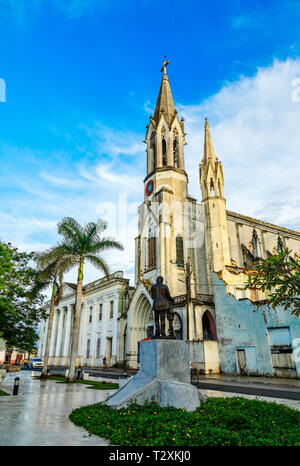 La Iglesia del Sagrado Corazon de Jesus o chiesa del Sacro Cuore di Gesù, vecchia cattedrale della città di Camaguey, Cuba Foto Stock