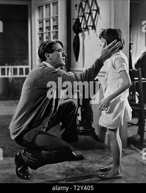 GREGORY PECK, MARY BADHAM, PER UCCIDERE UN MOCKINGBIRD, 1962 Foto Stock