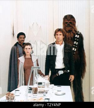 STAR WARS: Episodio V - l'impero colpisce ancora, Billy Dee Williams, Carrie Fisher, Harrison Ford , PETER MAYHEW, 1980 Foto Stock