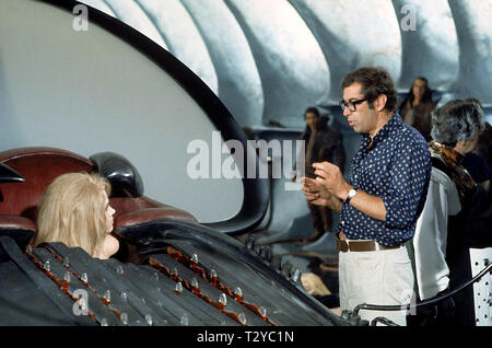 JANE FONDA, Roger Vadim, Barbarella, 1968 Foto Stock