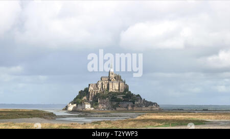 MONT ST MICHEL , Normandia, Francia - 22 settembre 2015: ampia vista di mont st michel in Normandia, Francia Foto Stock