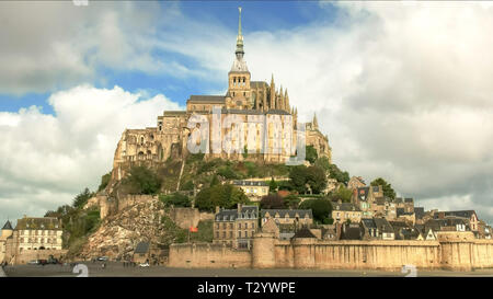 MONT ST MICHEL , Normandia, Francia - 22 settembre 2015: medio angolazione del mont st michel in Normandia francia Foto Stock