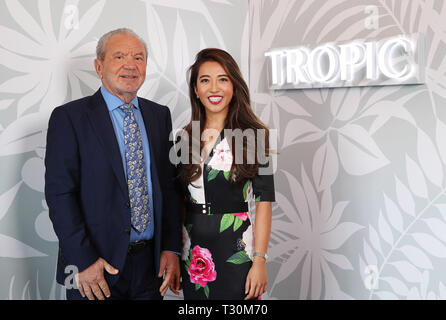 Signore zucchero tropico svela il nuovo quartier generale di Croydon con il fondatore di Susie ma dopo £ 4 m dotato di investimento: Alan Zucchero, signore di zucchero, Susie Ma dove: Londra, Regno Unito quando: 05 Mar 2019 Credit: Joe Pepler/PinPep/WENN.com Foto Stock