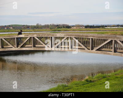 Sheerness, Kent, Regno Unito. 5 Aprile, 2019. Regno Unito Meteo: una mattina di sole in Sheerness, Kent e la sensazione di essere più caldo. Credito: James Bell/Alamy Live News Foto Stock