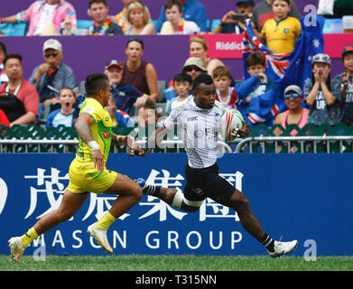 Hong Kong Stadium, Hong Kong. 6 apr, 2019. HSBC Rugby Sevens Hong Kong, giorno 2; Jerry Tuwai corre con la palla Credito: Azione Sport Plus/Alamy Live News Foto Stock