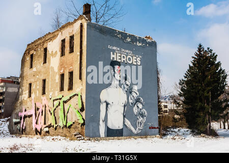 Molti edifici a Sarajevo mostrano ancora i danni cicatrici del 1992-1996 assedio della città Foto Stock