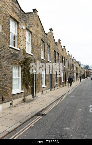 Georgiani terrazzati su alloggiamento Roupell Street a Lambeth, London, Regno Unito Foto Stock