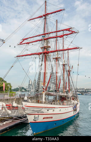 Nave turistica Royal Albatross presso il porto dell'Isola di Sentosa, Singapore Foto Stock