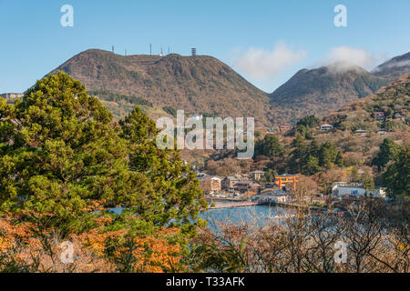 Vista su Hakone in autunno, Kanagawa, Giappone Foto Stock