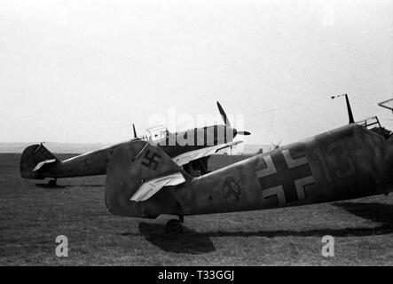 Einmarsch und Besetzung Frankreich durch die Wehrmacht / invasione e occupazione della Francia da parte della Wehrmacht / invasione occupazione et de la France par la Wehrmacht - Wehrmacht Luftwaffe Messerschmitt Bf 109 Foto Stock