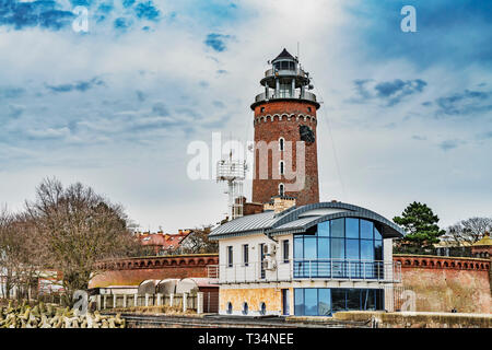 Il faro di Kolobrzeg è 26 metri di altezza, Kolobrzeg, West Pomerania, Polonia, Europa Foto Stock