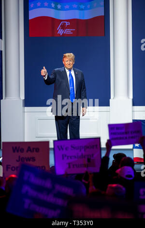 Las Vegas, Stati Uniti d'America. 6 apr, 2019. Presidente Trump raffigurato all'repubblicano coalizione ebraica annuale Incontro di Leadership al Venetian Resort di Las Vegas, NV il 6 aprile 2019. Credito: Erik Kabik Fotografia/media/punzone Alamy Live News Foto Stock