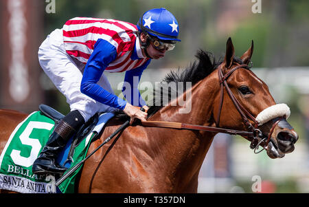 Arcadia, CA, Stati Uniti d'America. 7 apr, 2019. Aprile 06, 2019: Bellafina con Flavien Prat vince la Santa Anita querce a Santa Anita Park in aprile 06, 2019 in Arcadia, California. Evers/Eclipse Sportswire/CSM/Alamy Live News Foto Stock