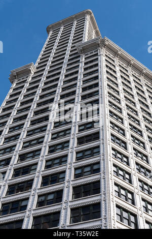 Vista dalla strada di Smith Tower a Seattle, Washington, Stati Uniti d'America. Foto Stock