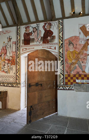 Porta (interno) di St Teófilo la chiesa di St Fagans il Museo Nazionale di Storia, Cardiff, Galles del Sud Foto Stock