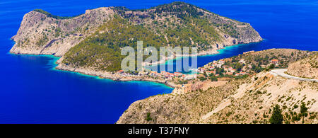 Impressionante Assos village,vista panoramica,Cefalonia, Grecia Foto Stock