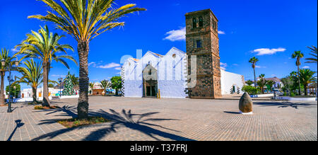 Poco tradizionali Candelaria chiesa,La Oliva,Fuerteventura,Spagna Foto Stock