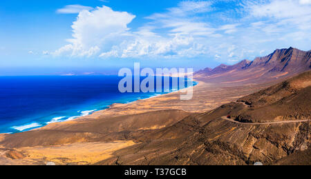 Impressionante Spiaggia Cofete,isola di Fuerteventura, Spagna. Foto Stock