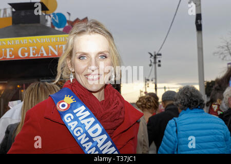 Parigi, Francia, 5 aprile 2019. Sandra Ferreira, Francia Madame 2019 assiste l inaugurazione della fiera di Trone fino 2019 presso il prato di Reuilly Foto Stock