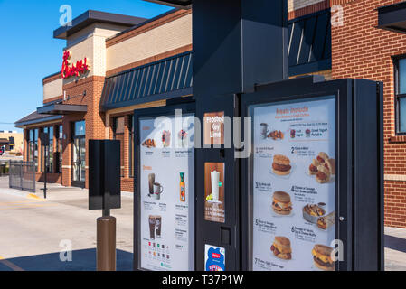 Drive-thru schede di menu al Pulcino-fil-a in Muskogee, Oklahoma. (USA) Foto Stock