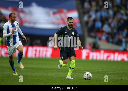 Londra, Regno Unito. 06 apr, 2019. Ilkay Gundogan del Manchester City in azione.La Emirates FA Cup, semi-finale corrispondono, Manchester City v Brighton & Hove Albion allo Stadio di Wembley a Londra il sabato 6 aprile 2019. Questa immagine può essere utilizzata solo per scopi editoriali. Solo uso editoriale, è richiesta una licenza per uso commerciale. Nessun uso in scommesse, giochi o un singolo giocatore/club/league pubblicazioni . Credito: Andrew Orchard fotografia sportiva/Alamy Live News Foto Stock