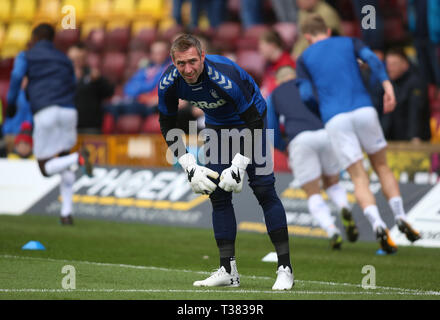 Fir Park, Motherwell, Regno Unito. 7 apr, 2019. Ladbrokes Premiership, Motherwell contro Rangers; Allan McGregor dei Rangers si riscalda solo uso editoriale, è richiesta una licenza per uso commerciale. Nessun uso in scommesse, giochi o un singolo giocatore/club/league pubblicazione. Credit:Azione Plus sport/Alamy Live News Foto Stock