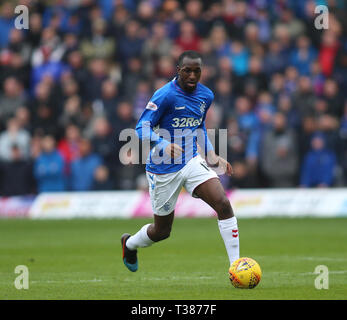 Fir Park, Motherwell, Regno Unito. 7 apr, 2019. Ladbrokes Premiership, Motherwell contro Rangers; Glen Kamara dei Rangers sulla sfera solo uso editoriale, è richiesta una licenza per uso commerciale. Nessun uso in scommesse, giochi o un singolo giocatore/club/league pubblicazione. Credito: Azione Sport Plus/Alamy Live News Foto Stock