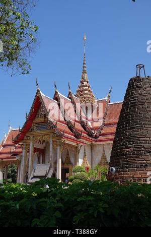 Phuket, Tailandia. 28 Feb, 2019. Il tempio principale di Wat Chalong. Wat Chalong è il più grande e più importante del 29 templi buddisti (WAT) sull'isola di Phuket. Credito: Alexandra Schuler/dpa/Alamy Live News Foto Stock