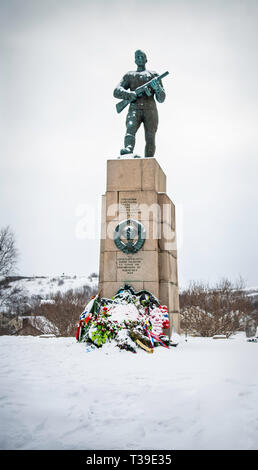 Soldato russo statua, Kirkenes, Finnmark, Norvegia Foto Stock