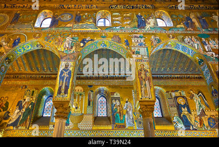 Medievale in stile bizantino i mosaici della navata laterale archi, Cappella Palatina, Cappella Palatina, Palermo, Italia Foto Stock